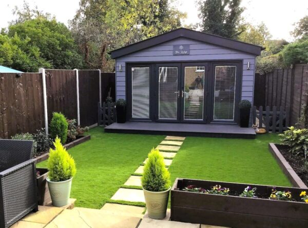 The Cottesmore Lodge a home in the garden